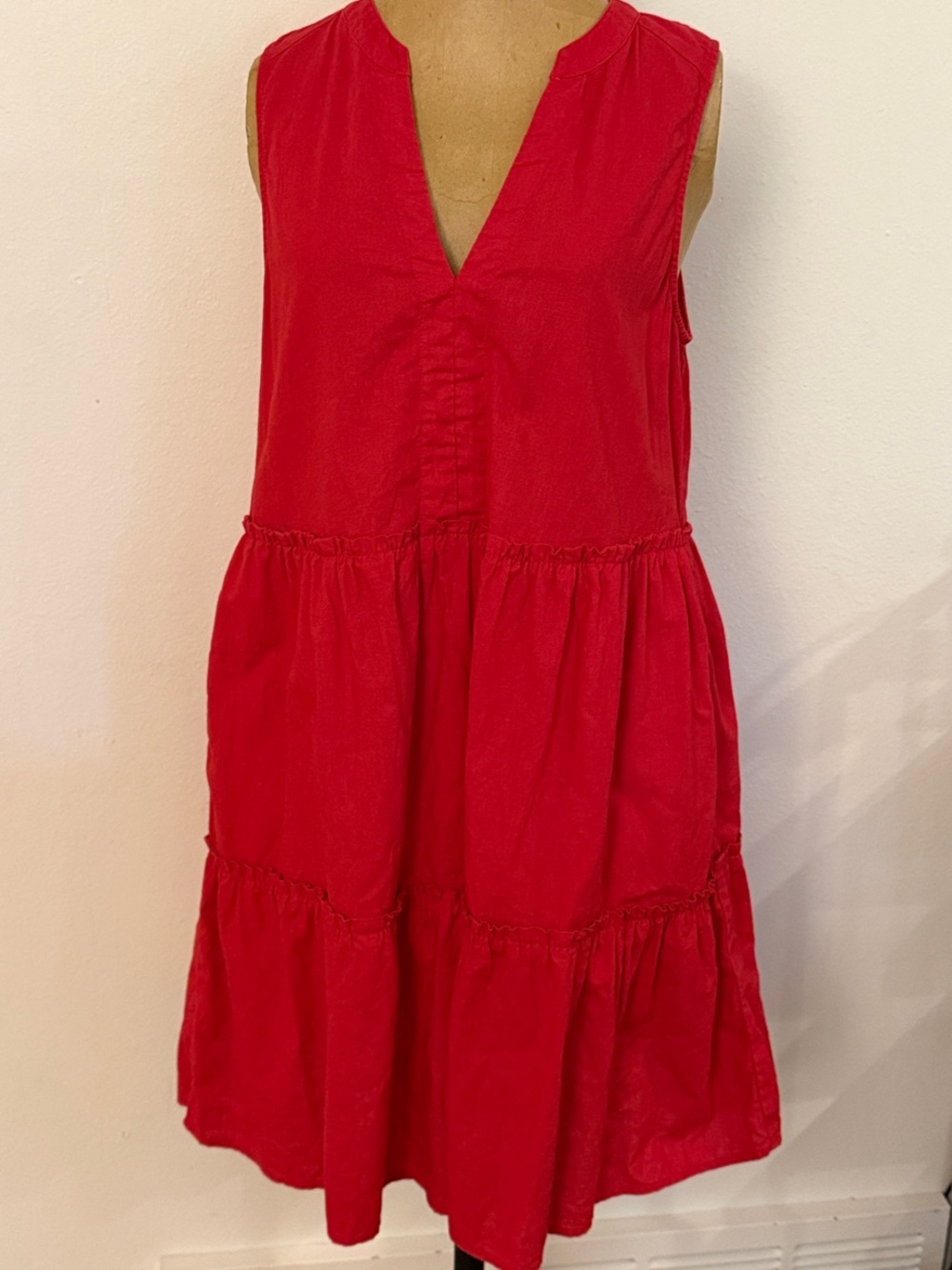 Michael Stars sz M Sleeveless Red V-Neck Tiered Women's Dress 34.5”L